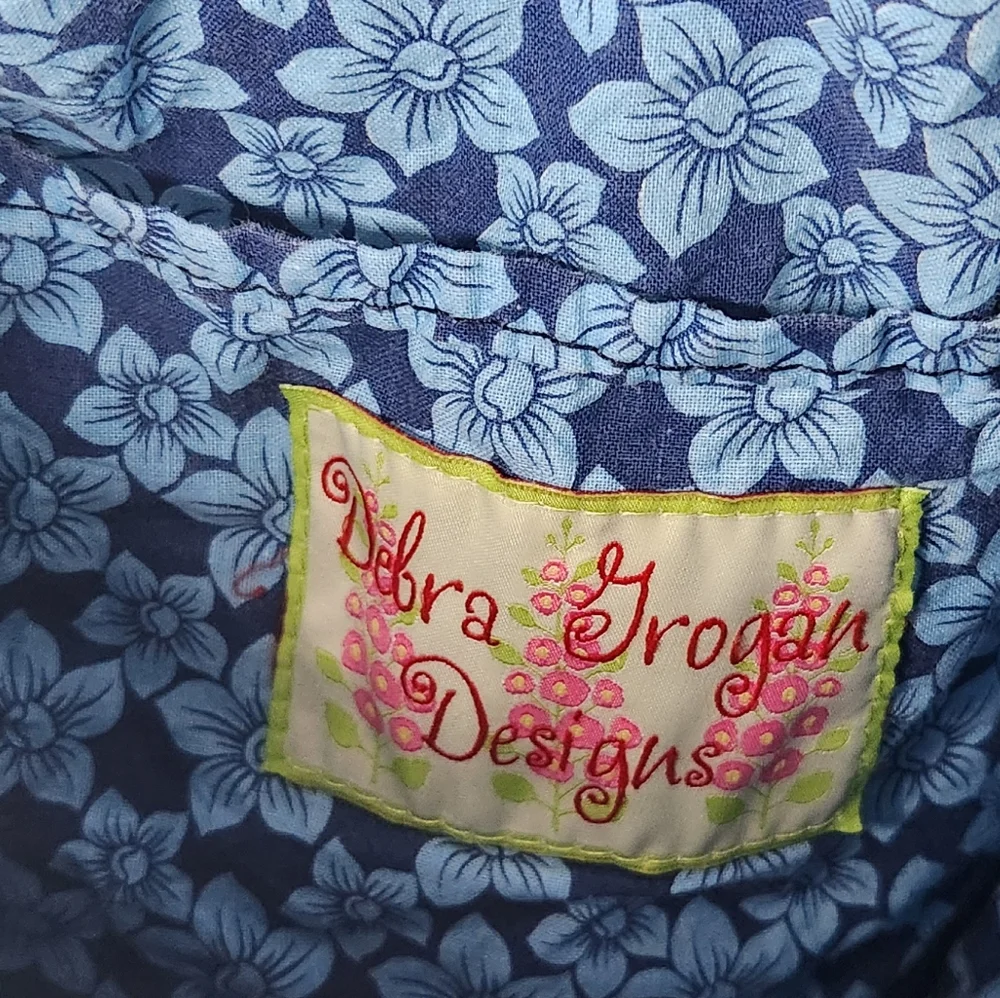 Debra Grogan Design Quilted Floral Purse